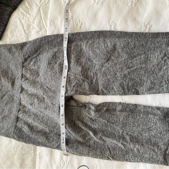 Gymshark dark gray leggings, excellent condition - Picture 8 of 8